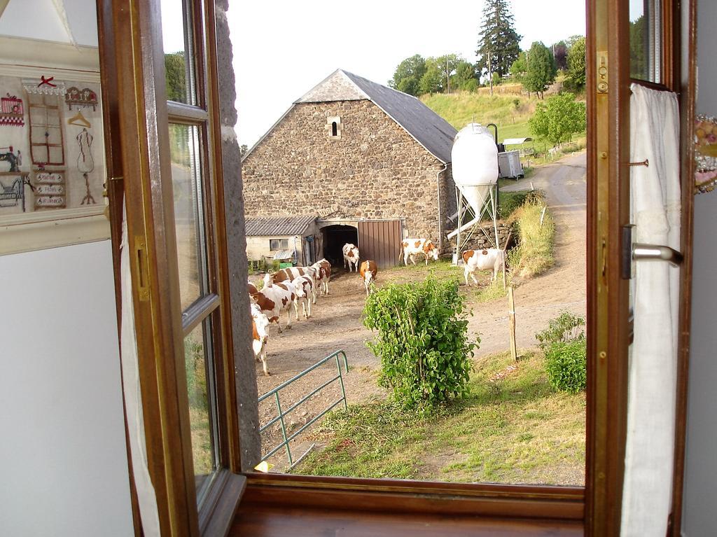 Sauvat Chez Marraineヴィラ エクステリア 写真